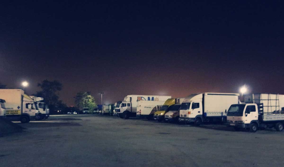Plaza para camión de reparto