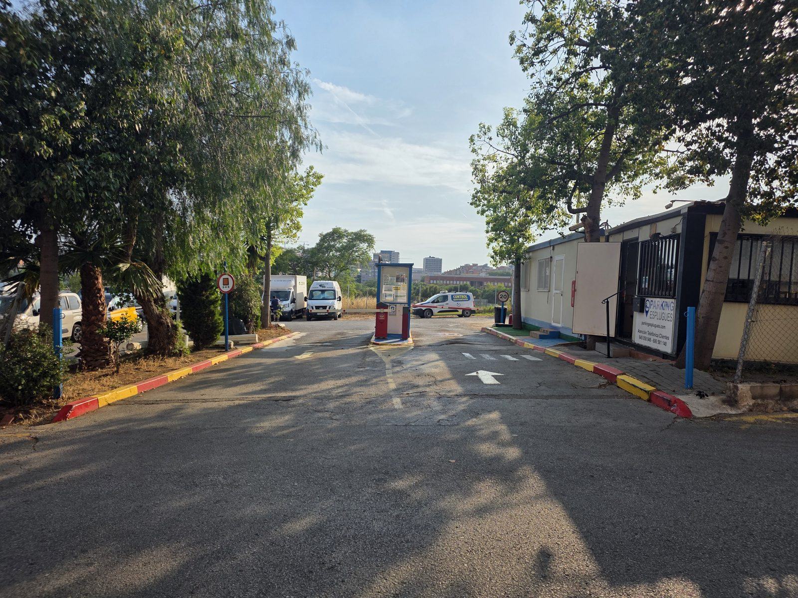 Plazas de aparcamiento para coches en Esplugues de Llobregat